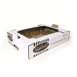 Baci di dama alla nocciola con cioccolato